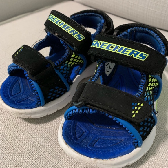 light up skechers sandals